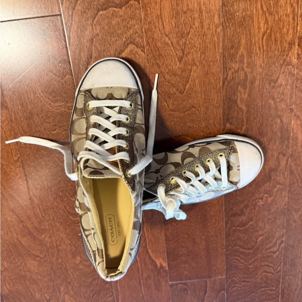 Coach White and Gold Sneakers Classic Design